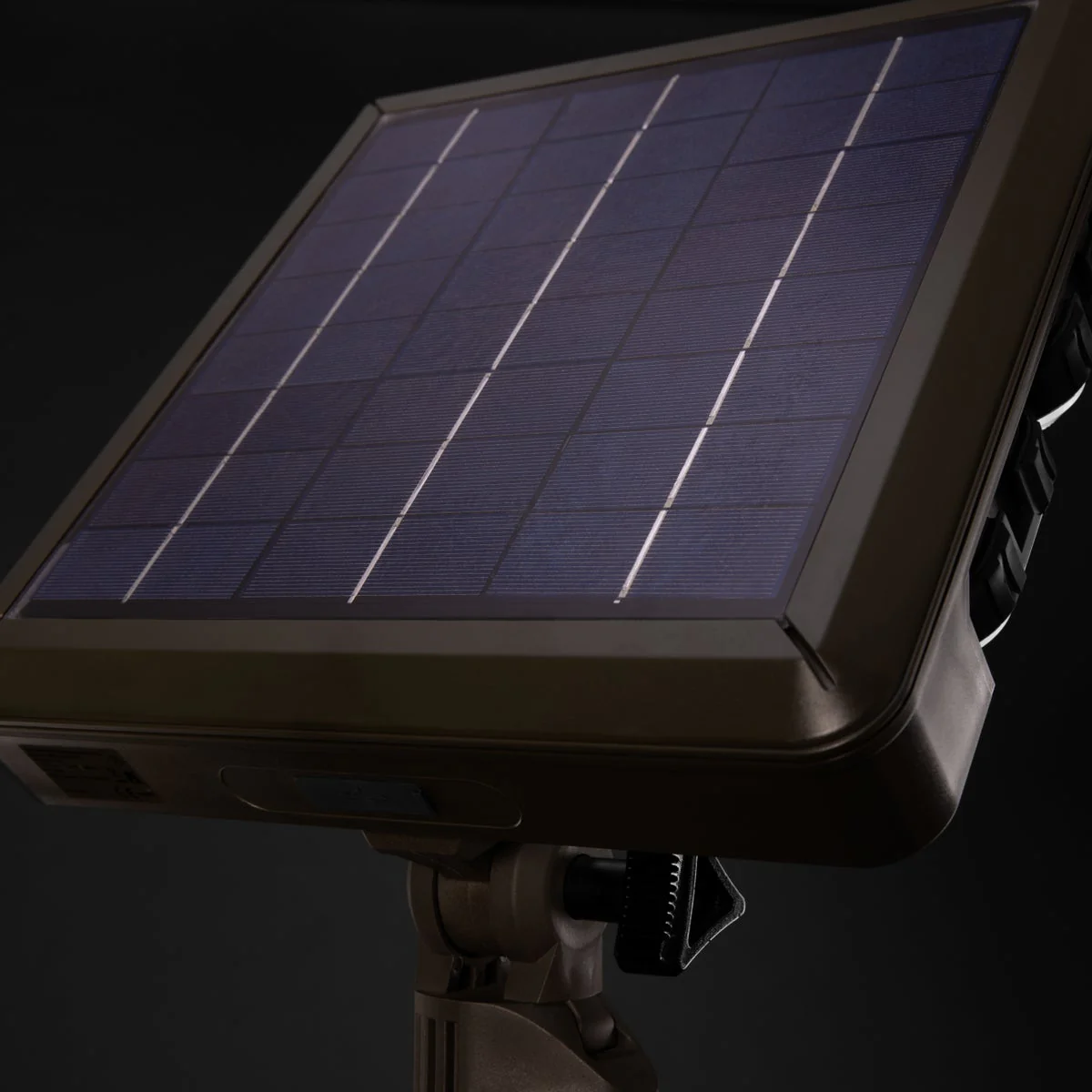 Titan Solar Light, 3,500 Lumen, Freestanding, 12 Inch - Image 7